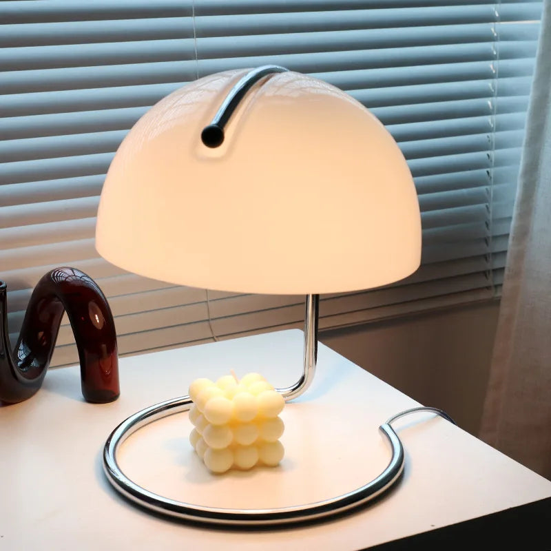 Stolní lampa Boun – designová, barevná Bílá