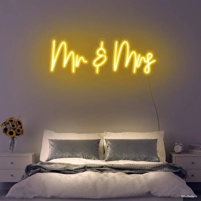 LED Neonový nápis – Mr&Mrs