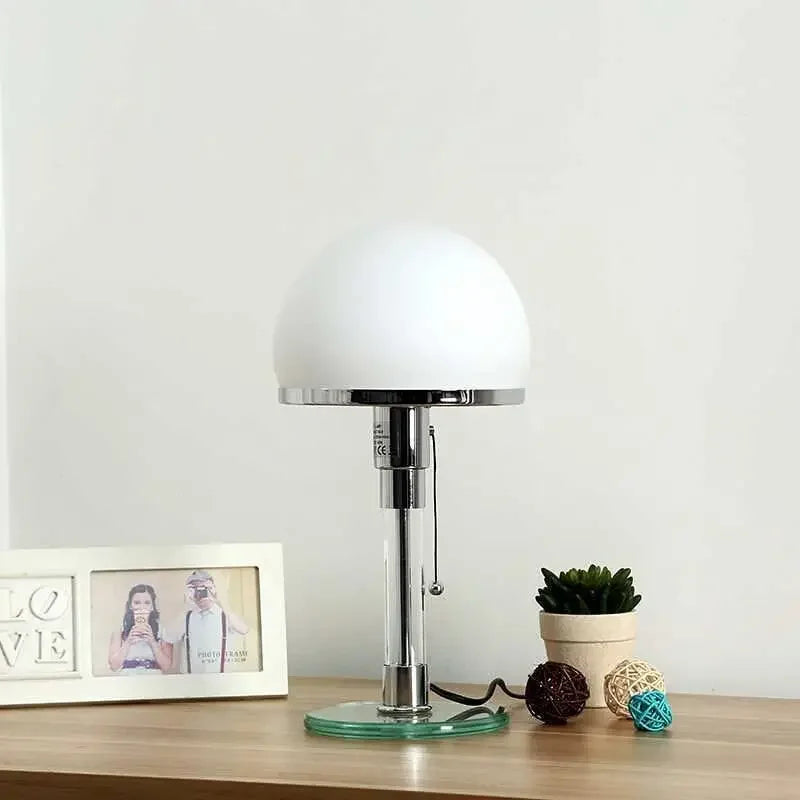 Stolní lampa – Bauhaus Style