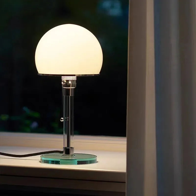 Stolní lampa – Bauhaus Style