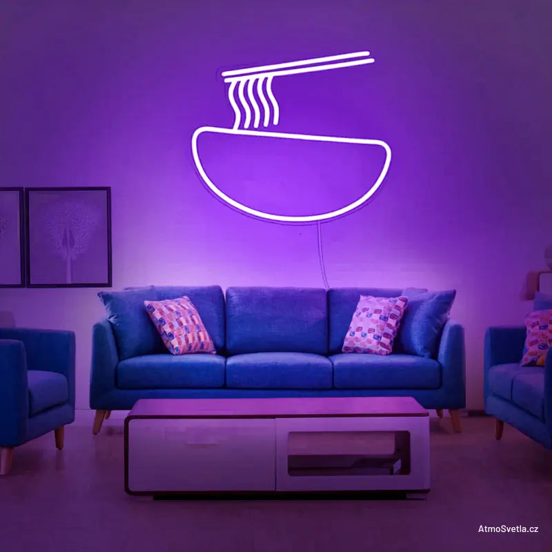 Fialový neonový nápis asijské nudle, futuristický dekor pro gastronomii.