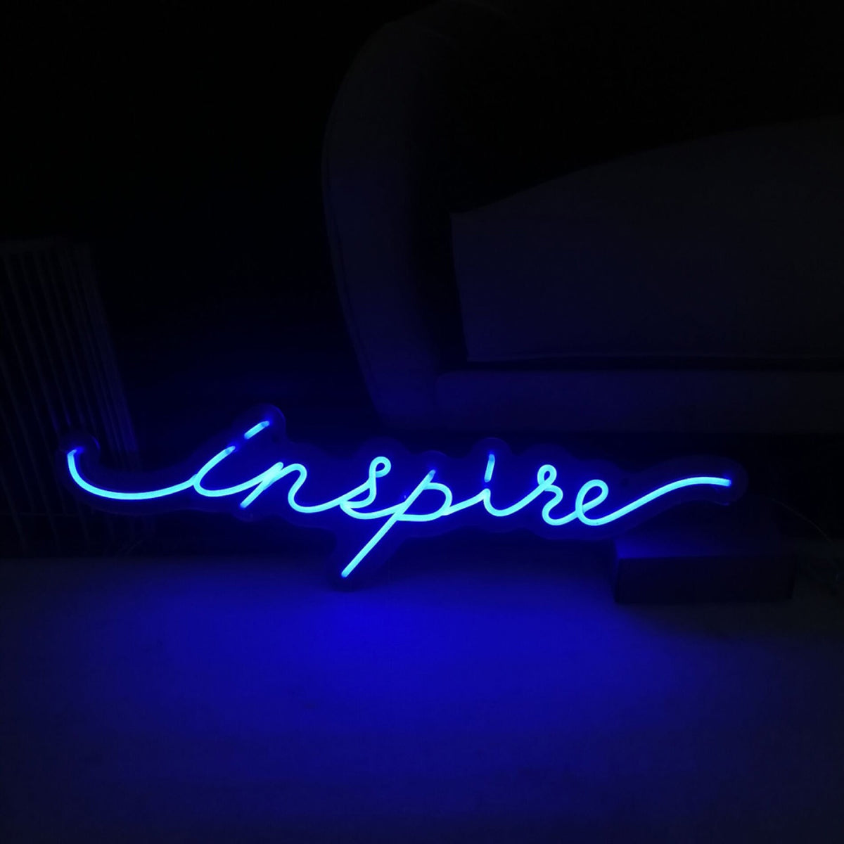 Inspire · modrý neon