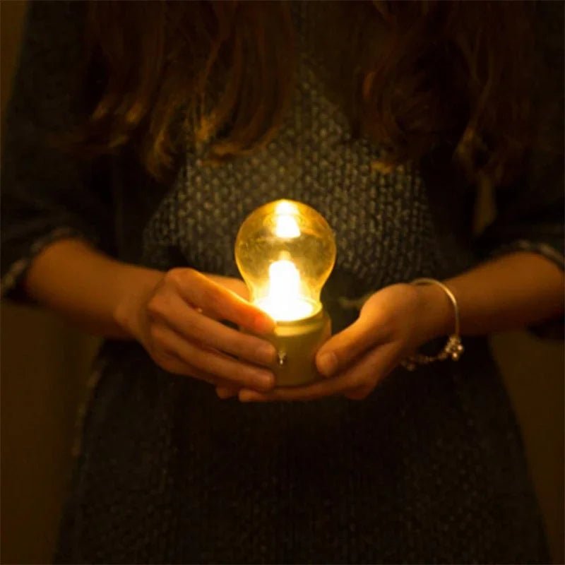 Noční LED lampička - Retro Bulb