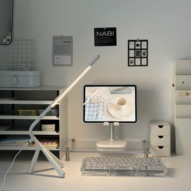 Stolní lampa - Tripod LED
